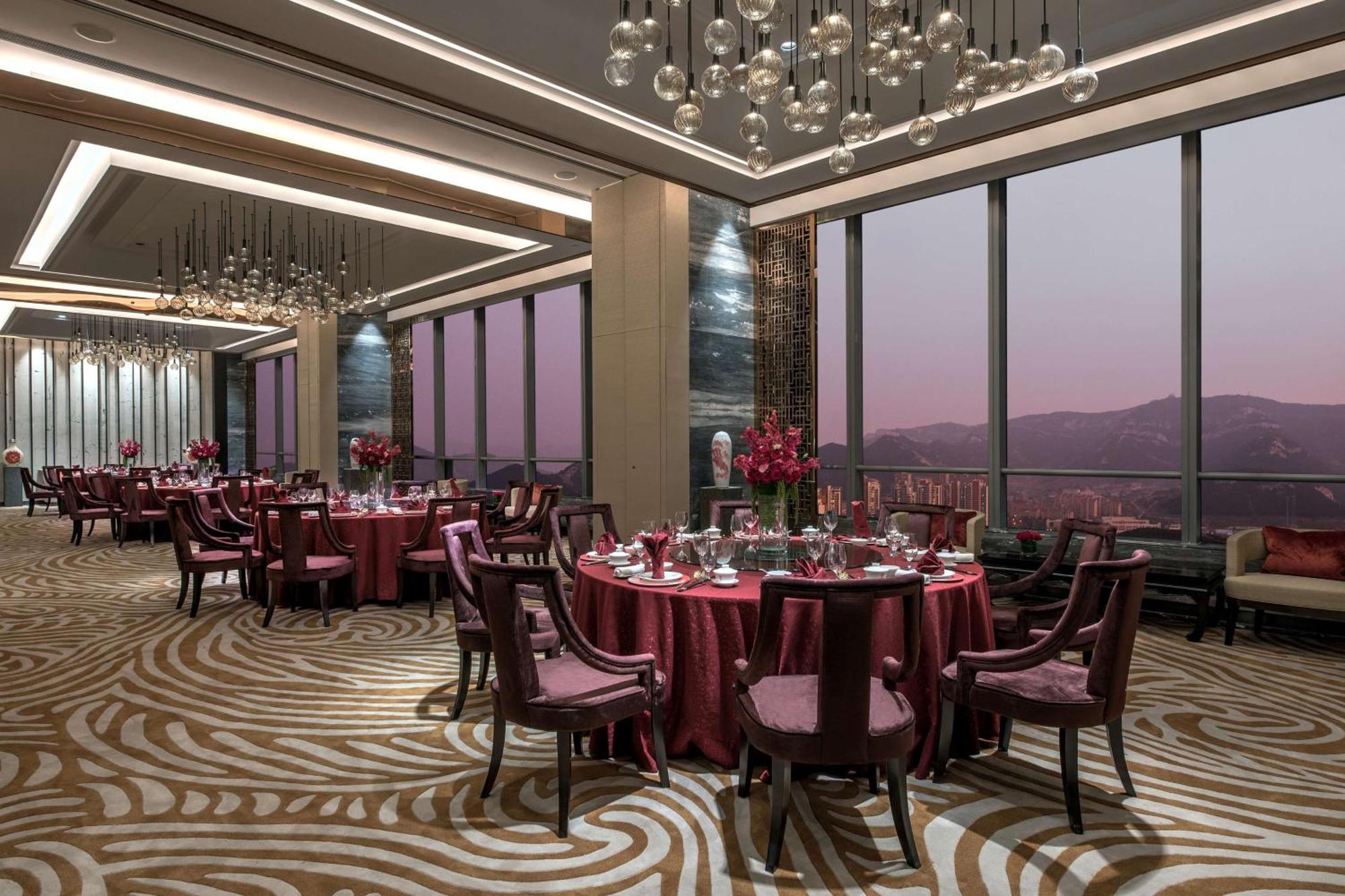 Hilton Jinan South Hotel & Residences Exterior photo